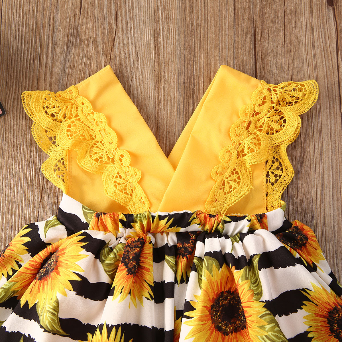 Newborn Baby Girl Lace Ruffle Sunflower Romper Set