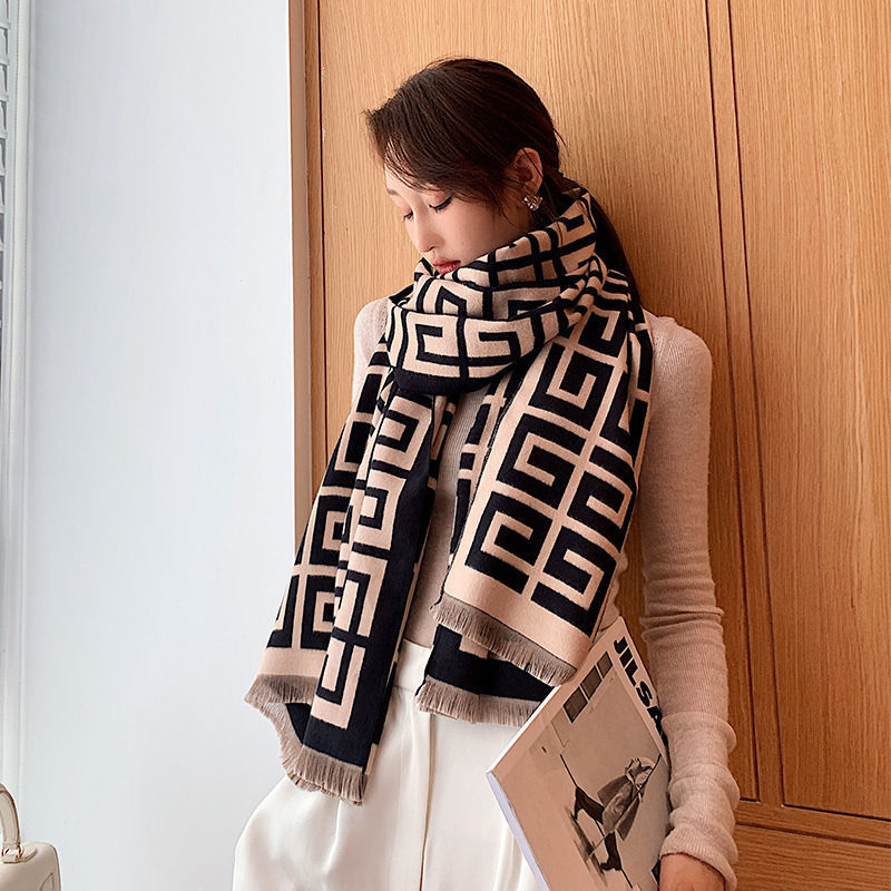 Classic British Cashmere Reversible Scarf for Women